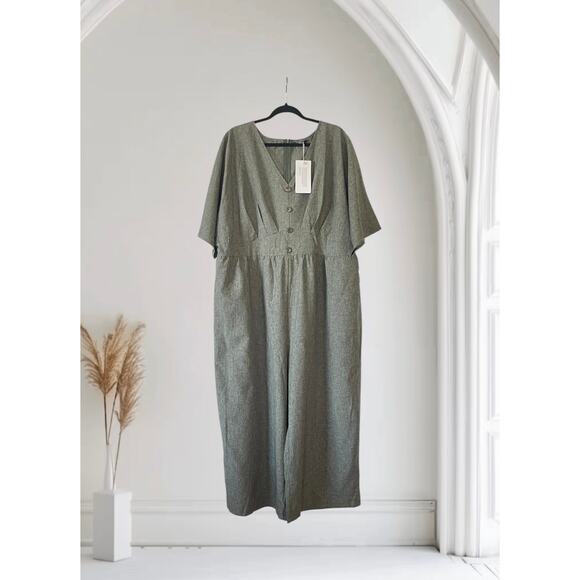 NWT Plus Size Romper 22/24 Green Wide Leg - Picture 1 of 8